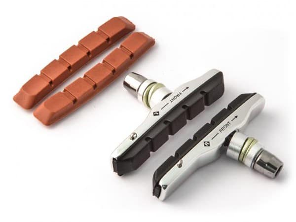 Klocki hamulcowe V-brake CLARKS CP513 MTB/HYBRID, 72mm, Obudowa aluminiowa, Warunki Suche i Mokre, MTB, XTR V-brake, Czarne + 2x wkładki czerwone (NEW)