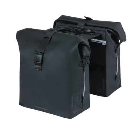 Sakwa podwójna BASIL SOHO DOUBLE PANNIER BAG NORDLICHT MIK, MIK System (ready to go) 41L 100% wodoodporna night black oświetlenie Nordlicht Technology (NEW).