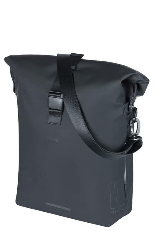 Sakwa pojedyncza BASIL SOHO BICYCLE SHOULDER BAG MIK STUDS 17L, MIK System (ready to go), 100%  wodoodporna night black (NEW)