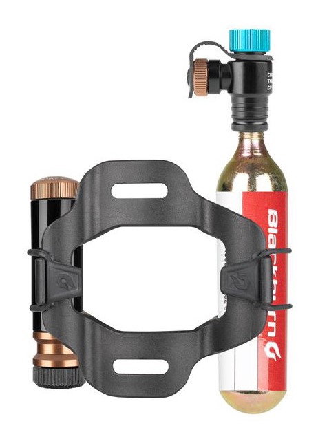 Zestaw naprawczy + pompka ręczna CO2 BLACKBURN PRO PLUGGER CO2 TIRE REPAIR KIT czarny (NEW 2026)