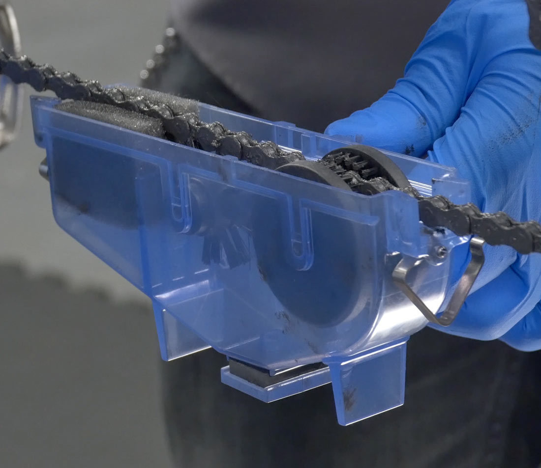 Fully seat chain into brushes