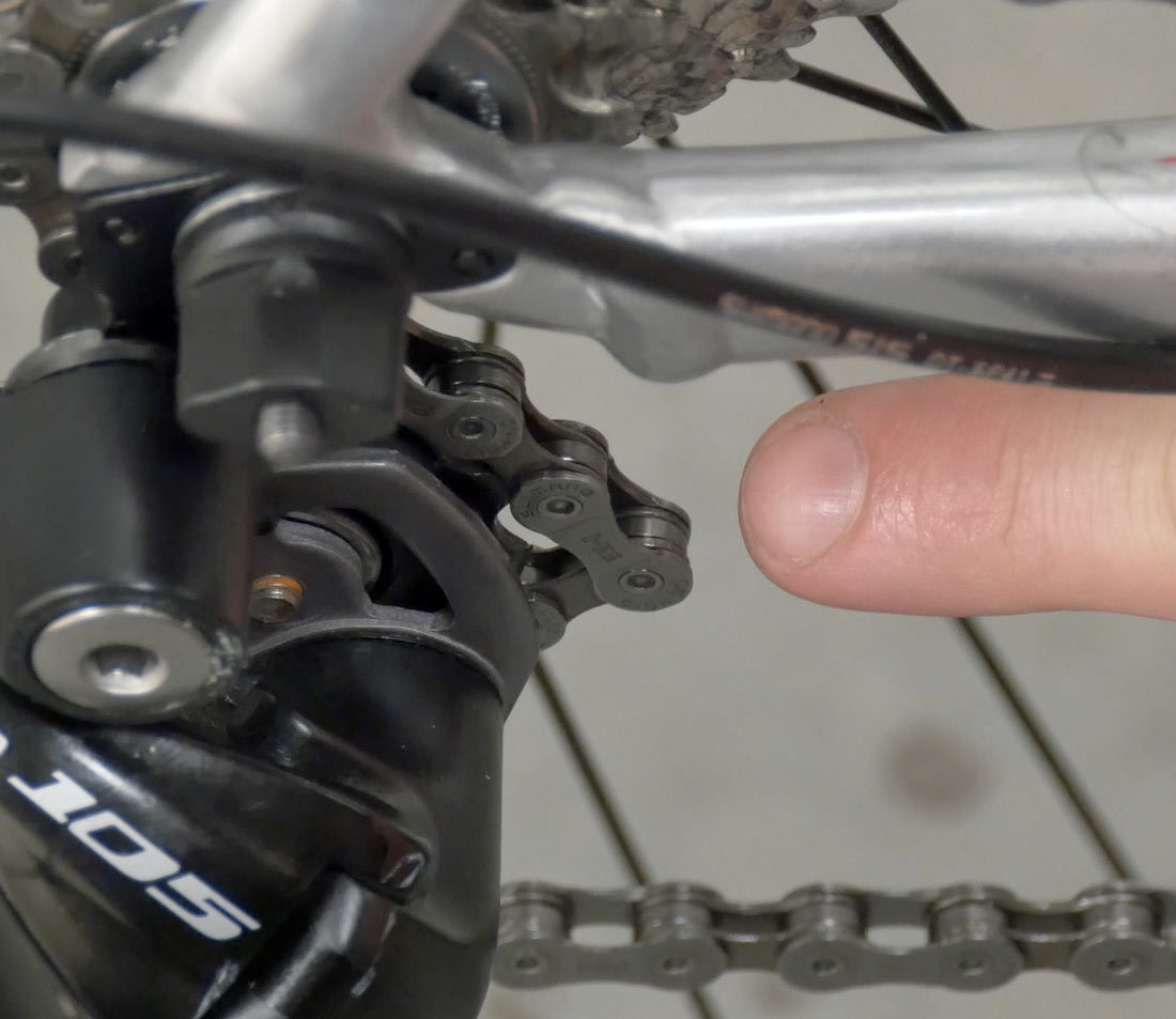 Obvious tight link at derailleur pulley