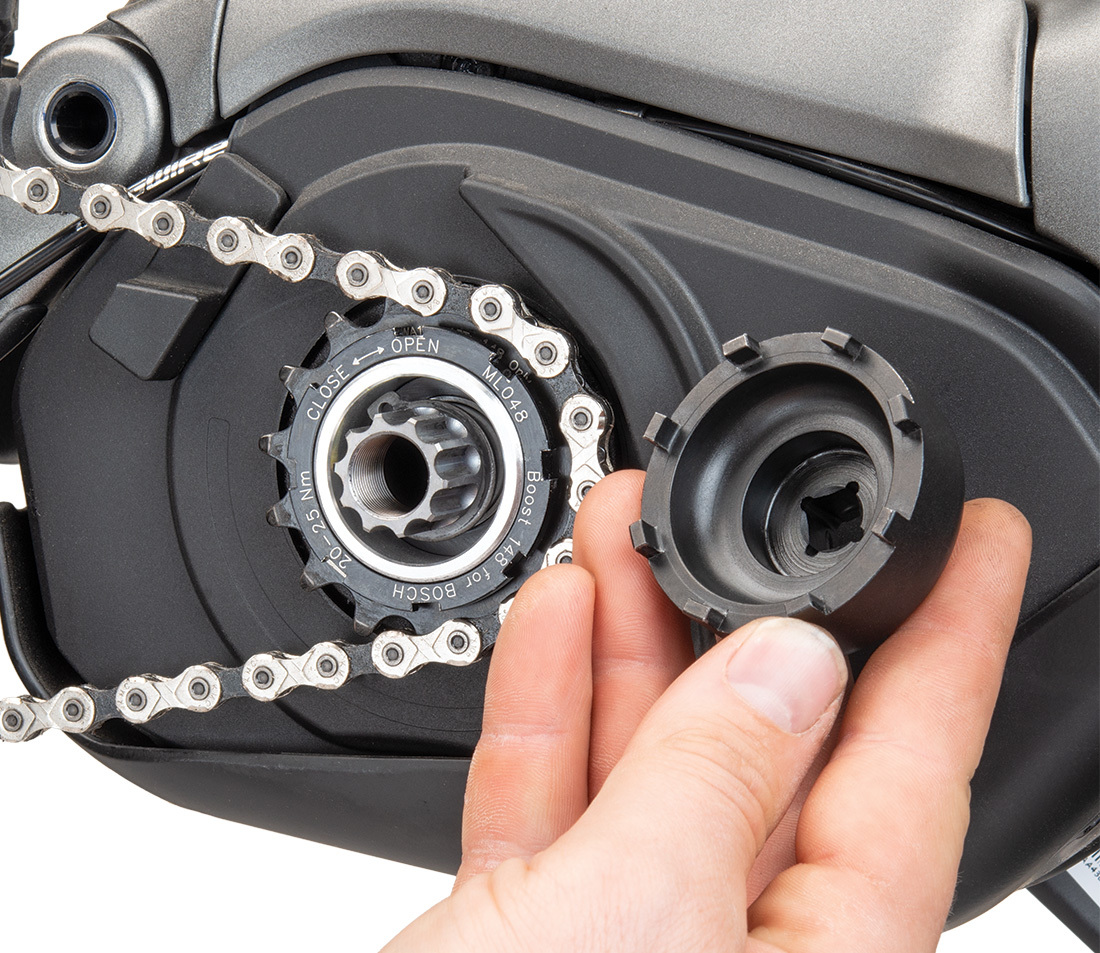Park Tool LRT-1 Lockring Tool — Bosch® Gen 2 next to compatible lockring
