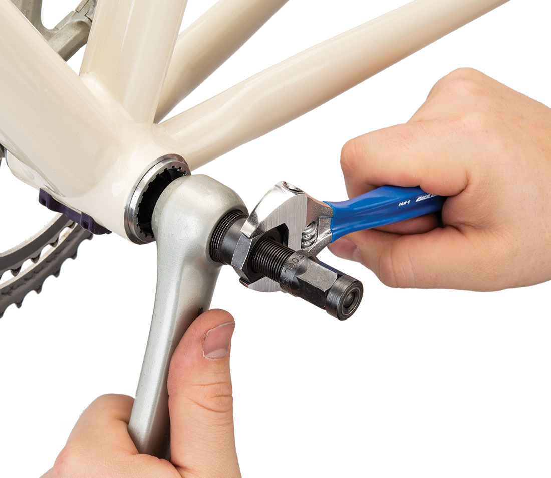 Secure puller nut into crank