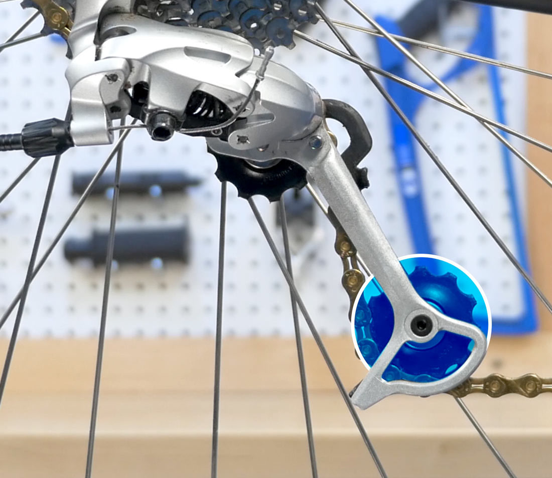 Derailleur pulley