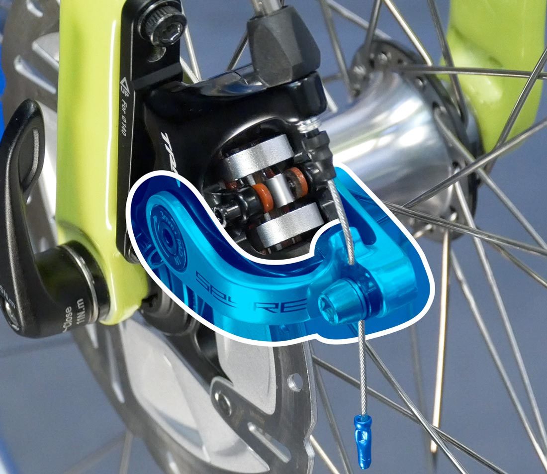The cable pulls a double arm which moves both pads to the rotor. This type of rotor always features adjusters for inner and outer pads.