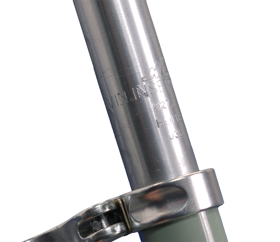 this seatpost has a marking labeled "MIN INSERTION", denoting the minimum insertion amount
