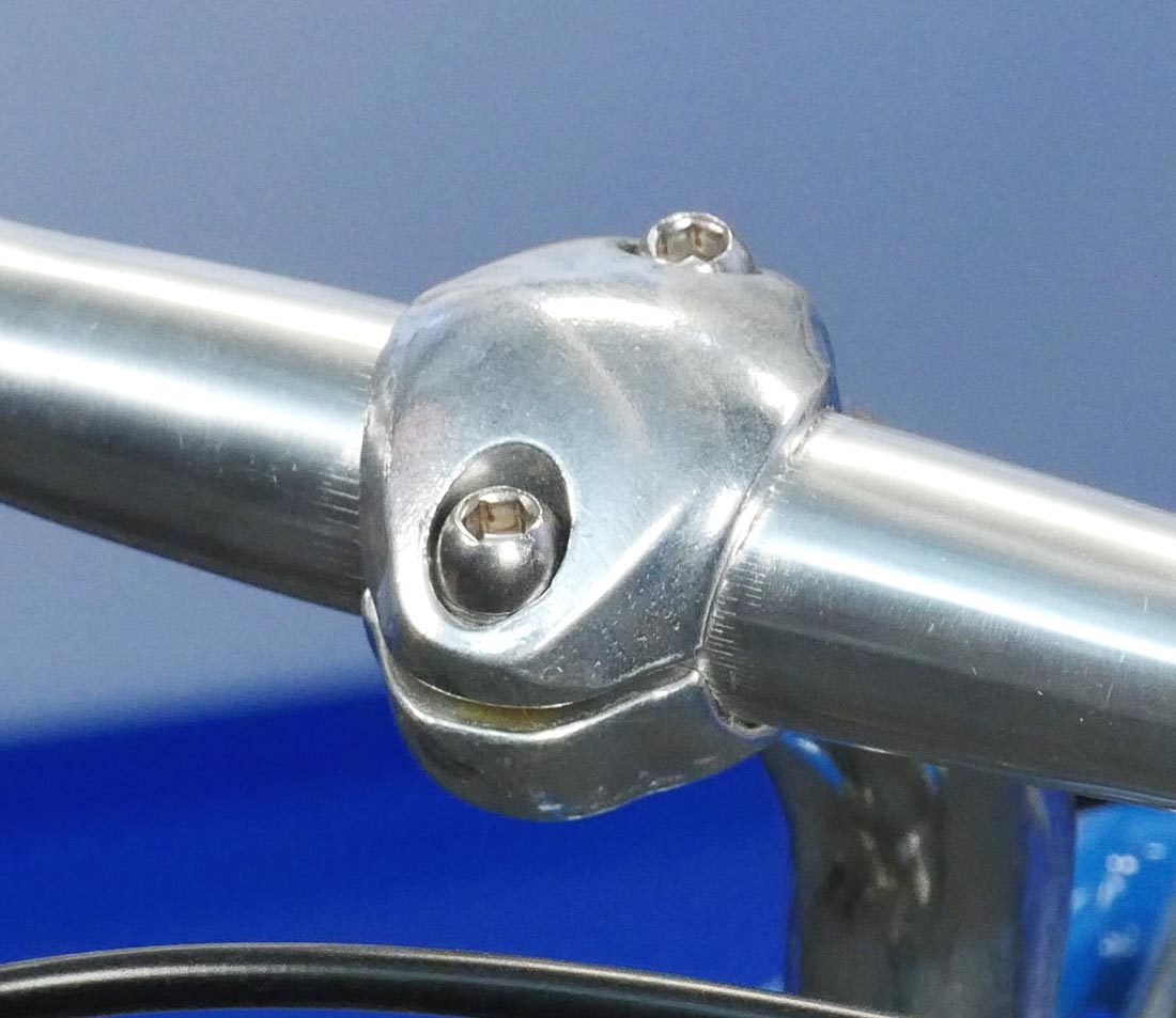 Stem with removeable faceplate