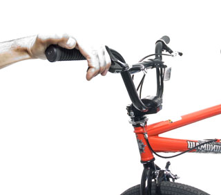 Figure 11. Pull lever and rotate bars