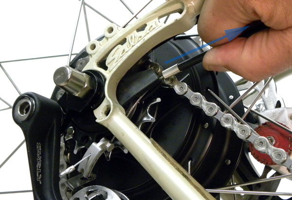 Figure 40. Remove housing from hub-interface