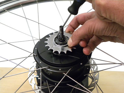 Figure 49. Use a small tipped screwdriver to install the sprocket clip