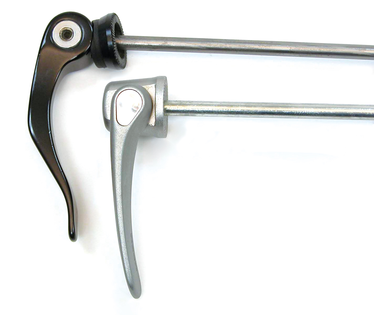 Top: open cam skewer; Bottom: closed cam skewer