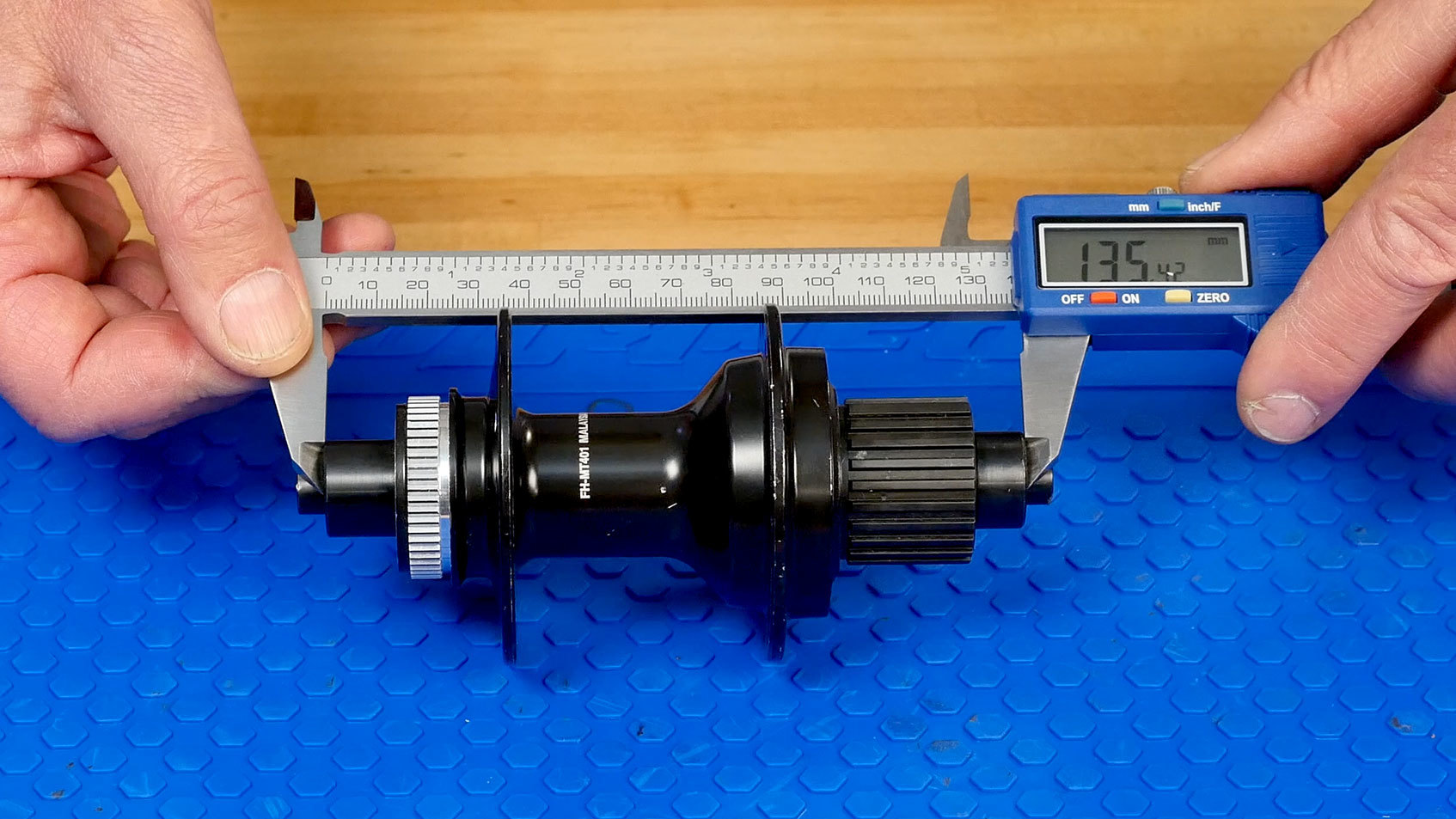 Measuring hub width with a digital caliper