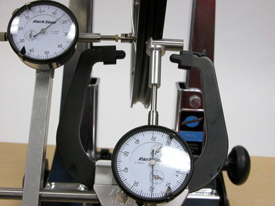 Figure 1. TS-2di Dial Indicator Set