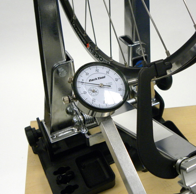 Figure 11. Alternate placement of lateral dial behind caliper fingers
